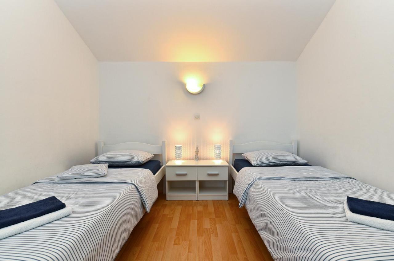Apartment Mladen 1860 Medulin Exterior photo